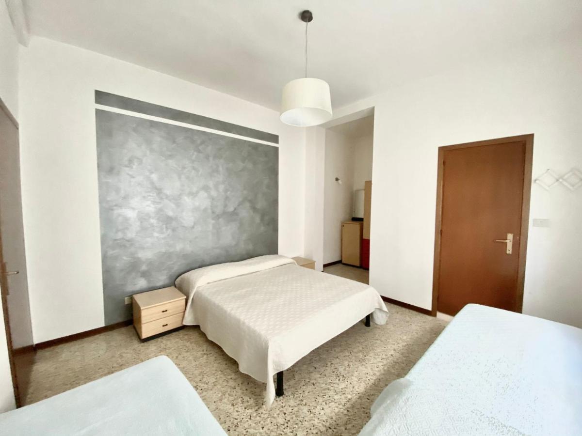 Euroresidence - Piazza Mazzini- 30 Mt Dal Mare - Immobil Relax Lido di Jesolo Exterior foto